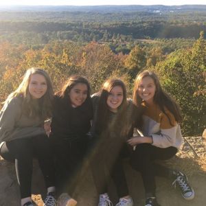 Meet your Posher, Nikki